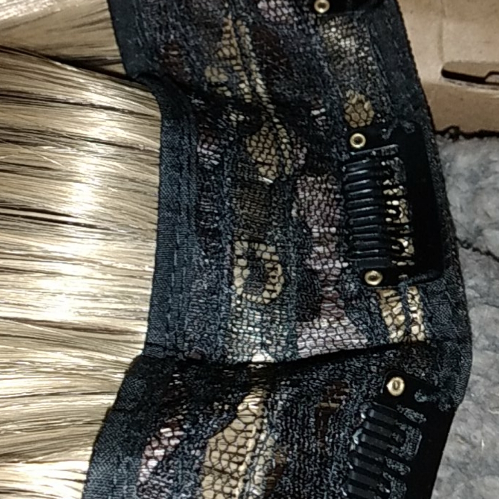 Hair Extensions. - Picture 3 of 4